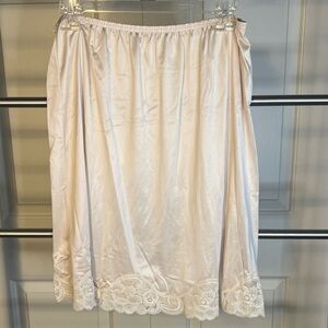 Vintage Vanity Fair Slip Lace